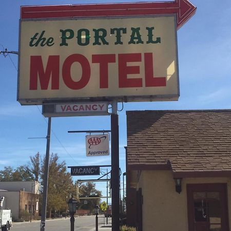 Portal Motel Лон-Пайн Экстерьер фото